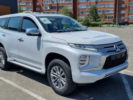 Mitsubishi Montero Sport 2020 года за 18 800 000 тг. в Петропавловск – фото 4