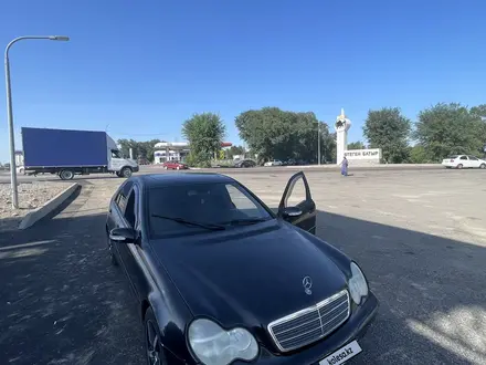 Mercedes-Benz C 200 2002 года за 2 700 000 тг. в Алматы – фото 21