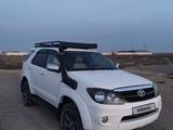 Toyota Fortuner 2006 годаfor9 000 000 тг. в Актау