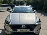 Hyundai Sonata 2021 года за 10 600 000 тг. в Алматы