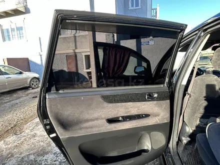 Toyota Ipsum 2003 года за 5 200 000 тг. в Атырау – фото 9