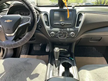 Chevrolet Malibu 2016 года за 7 100 000 тг. в Астана