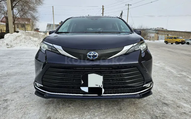 Toyota Sienna 2021 годаүшін24 000 000 тг. в Караганда