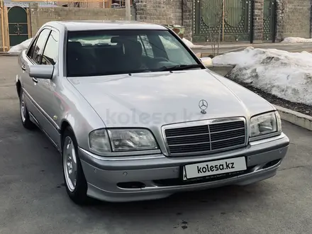 Mercedes-Benz C 240 1998 года за 3 700 000 тг. в Алматы – фото 4