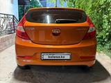 Hyundai Solaris 2014 года за 5 300 000 тг. в Шымкент – фото 4