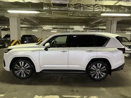 Lexus LX 600 2024 года за 77 500 000 тг. в Алматы – фото 2