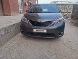 Toyota Sienna 2011 года за 10 750 000 тг. в Атырау – фото 3