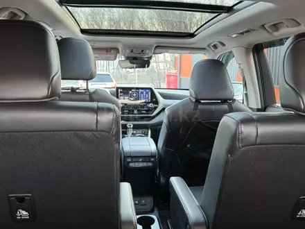 Toyota Highlander 2022 года за 40 000 000 тг. в Уральск – фото 21