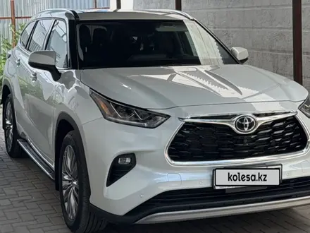 Toyota Highlander 2022 года за 40 000 000 тг. в Уральск – фото 23