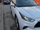 Toyota Highlander 2022 года за 40 000 000 тг. в Уральск – фото 3