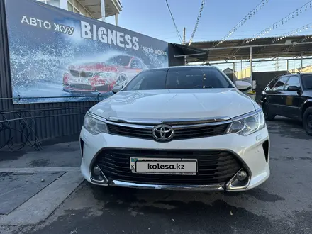 Toyota Camry 2015 года за 11 500 000 тг. в Шымкент