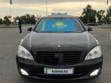 Mercedes-Benz S 500 2006 года за 5 000 000 тг. в Тараз – фото 2