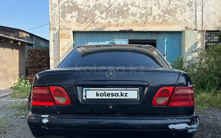 Mercedes-Benz E 200 1996 года за 2 500 000 тг. в Шымкент