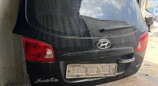 Крышка багажника Hyundai santa fe за 17 000 тг. в Алматы