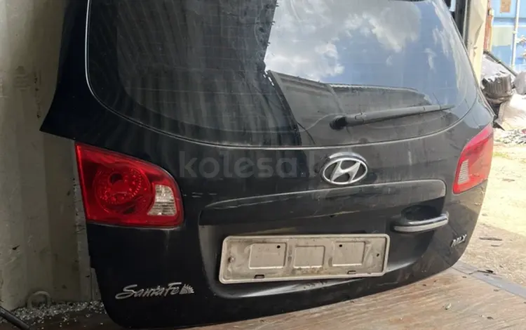 Крышка багажника Hyundai santa feүшін17 000 тг. в Алматы