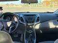 Hyundai Elantra 2015 года за 3 800 000 тг. в Атырау – фото 14