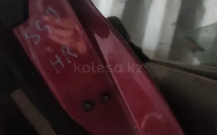 Дверь. Subaru SG-9. за 20 000 тг. в Алматы