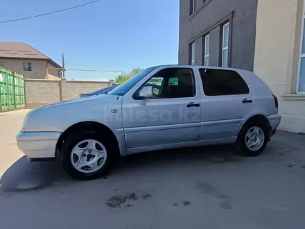Volkswagen Golf 1997 года за 1 100 000 тг. в Алматы – фото 6