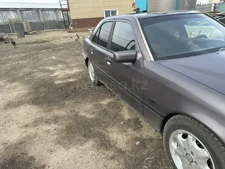 Mercedes-Benz C 200 1994 года за 1 500 000 тг. в Кокшетау – фото 5