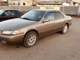 Toyota Camry 1999 годаfor3 500 000 тг. в Семей – фото 4