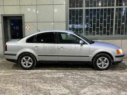 Volkswagen Passat 1997 года за 1 700 000 тг. в Павлодар – фото 2