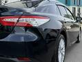 Toyota Camry 2019 года за 16 500 000 тг. в Алматы – фото 31