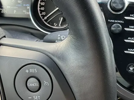 Toyota Camry 2019 года за 16 500 000 тг. в Алматы – фото 37