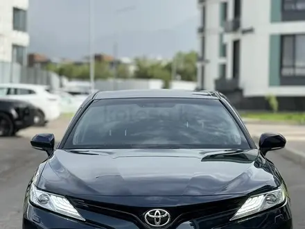 Toyota Camry 2019 года за 16 500 000 тг. в Алматы – фото 5