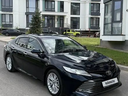 Toyota Camry 2019 года за 16 500 000 тг. в Алматы – фото 9