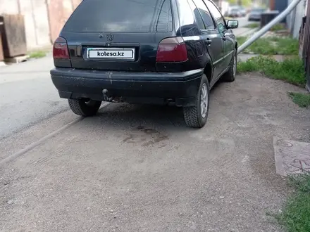 Volkswagen Golf 1994 года за 900 000 тг. в Караганда – фото 4