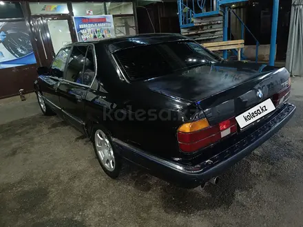 BMW 730 1991 года за 1 100 000 тг. в Шымкент – фото 2