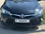 Toyota Camry 2015 годаүшін8 700 000 тг. в Семей – фото 4