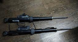 Амортизаторы Мерседес w221 за 25 000 тг. в Алматы