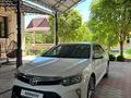 Toyota Camry 2018 года за 15 500 000 тг. в Асыката – фото 2