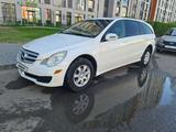 Mercedes-Benz R 350 2006 года за 7 500 000 тг. в Астана