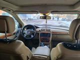 Mercedes-Benz R 350 2006 года за 7 500 000 тг. в Астана – фото 4