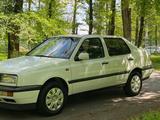 Volkswagen Vento 1993 годаүшін1 450 000 тг. в Тараз