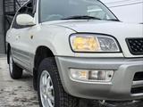 Toyota RAV4 1999 года за 2 700 000 тг. в Экибастуз – фото 3