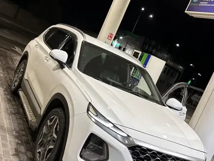 Hyundai Santa Fe 2020 года за 14 000 000 тг. в Шымкент