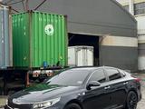 Kia K5 2015 года за 9 300 000 тг. в Атырау – фото 2