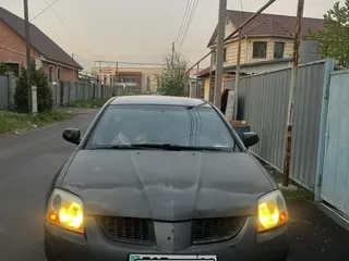 Mitsubishi Galant