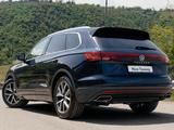 Volkswagen Touareg 2025 года за 40 390 000 тг. в Атырау – фото 5