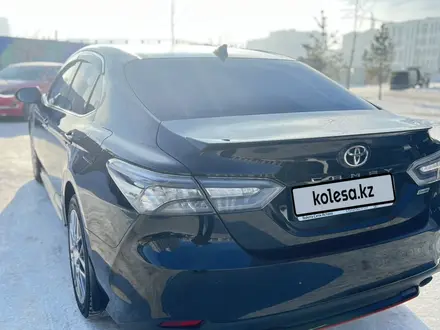 Toyota Camry 2020 года за 15 600 000 тг. в Астана – фото 8