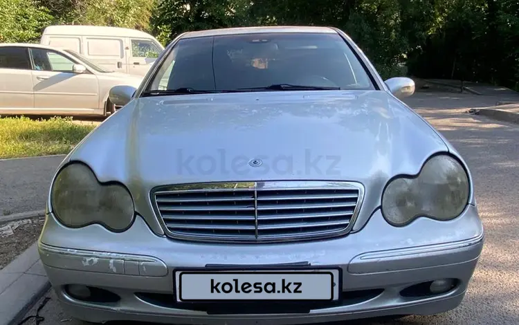 Mercedes-Benz C 200 2000 года за 2 300 000 тг. в Алматы