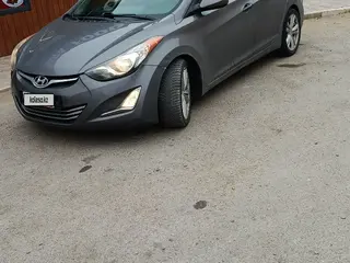Hyundai Elantra, 2013