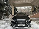 Lexus ES 200 2016 года за 14 500 000 тг. в Алматы – фото 3