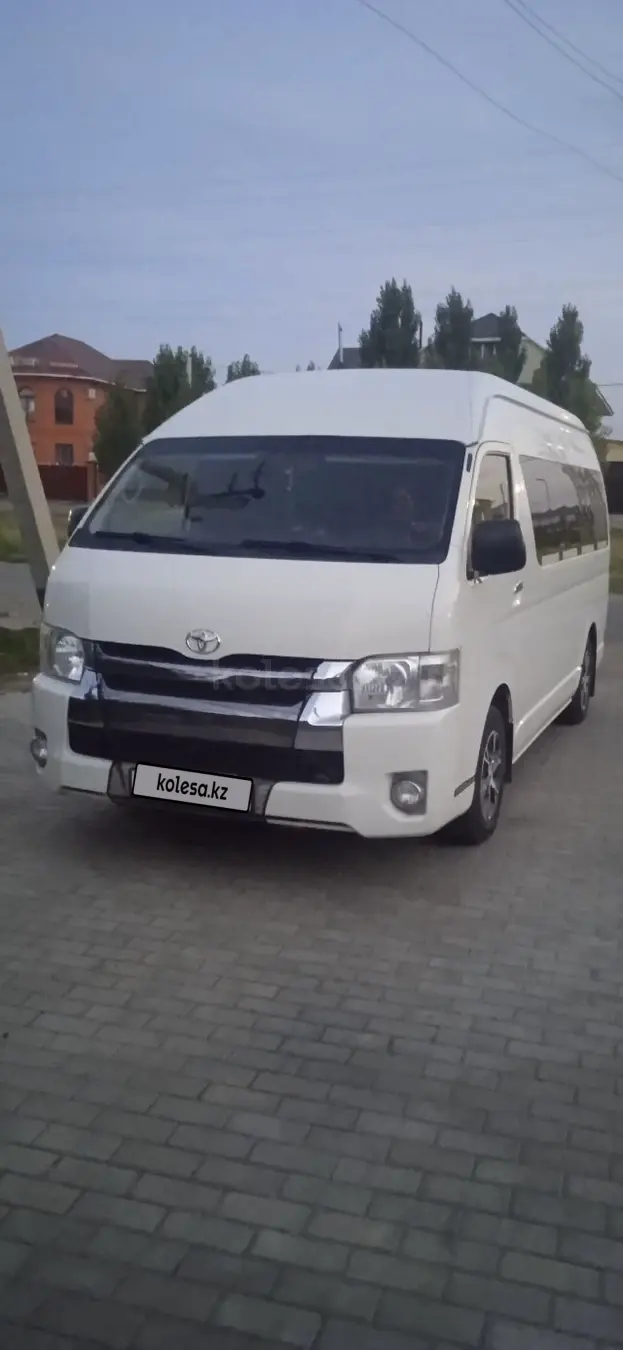 Toyota HiAce, 2017
