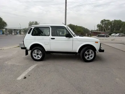 ВАЗ (Lada) Lada 2121 2021 года за 5 580 000 тг. в Алматы – фото 21
