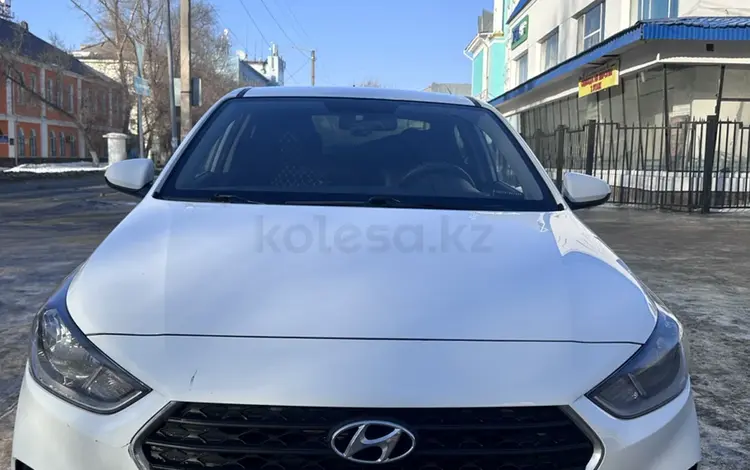Hyundai Accent 2019 года за 6 730 000 тг. в Актобе