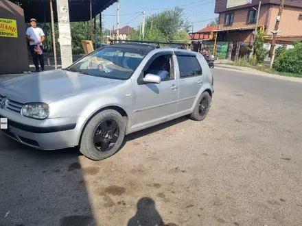 Volkswagen Golf 2000 года за 2 200 000 тг. в Алматы